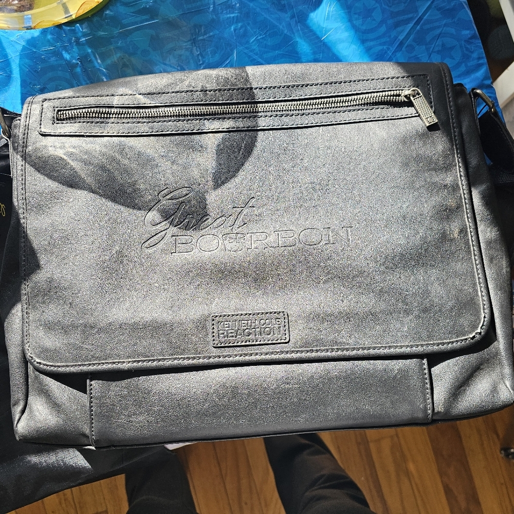 Kenneth Cole #messengerbag